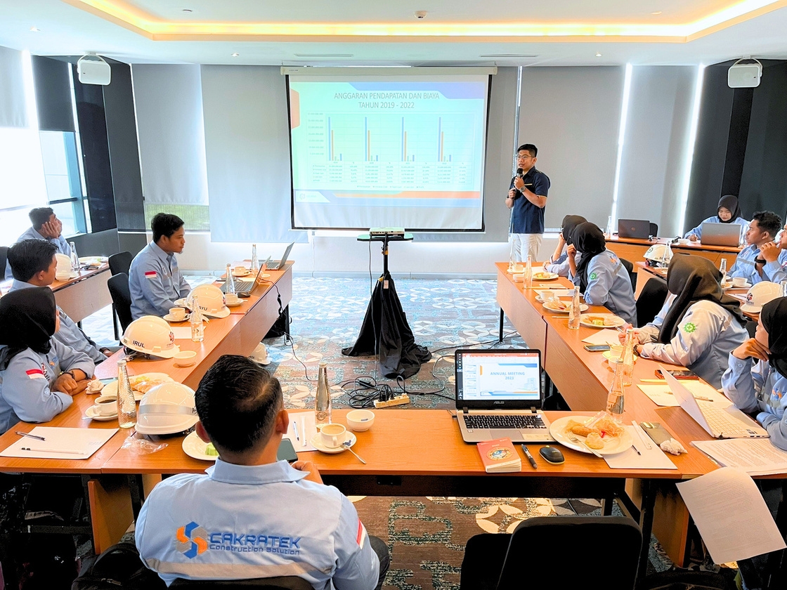 Annual Meeting Bersama Klien – Surabaya